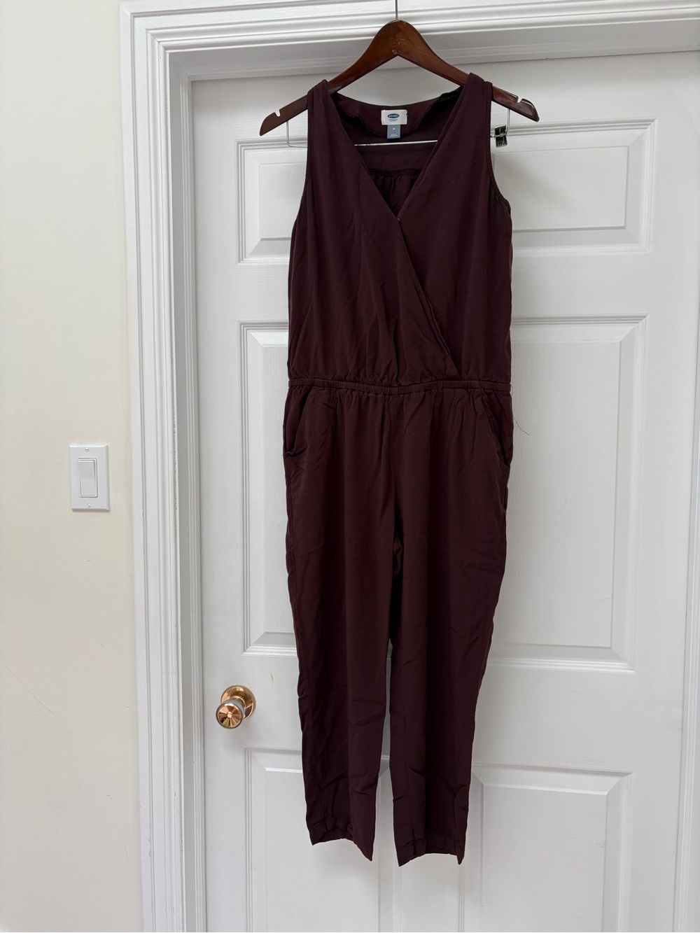 Old Navy Sleeveless Wrap-Front Jumpsuit in Dark Burgundy ladies medium